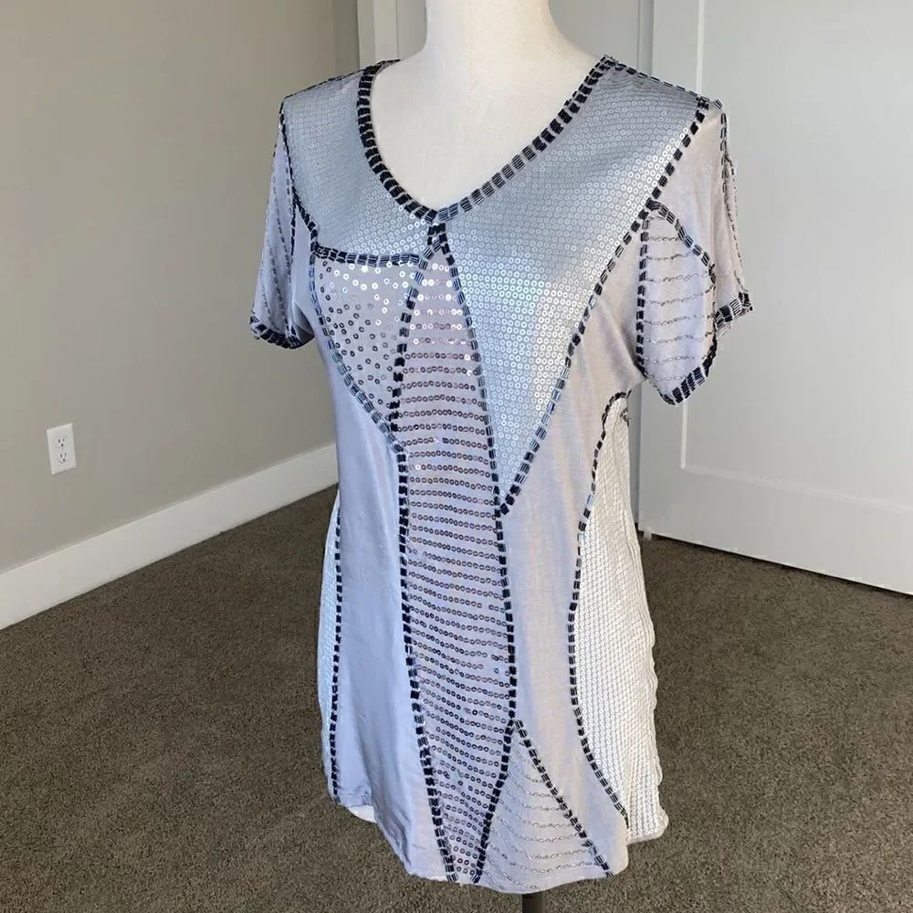Vneck Beaded/ Sequin Top